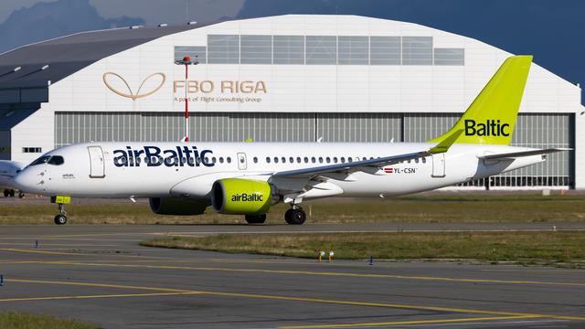 YL-CSN::airBaltic